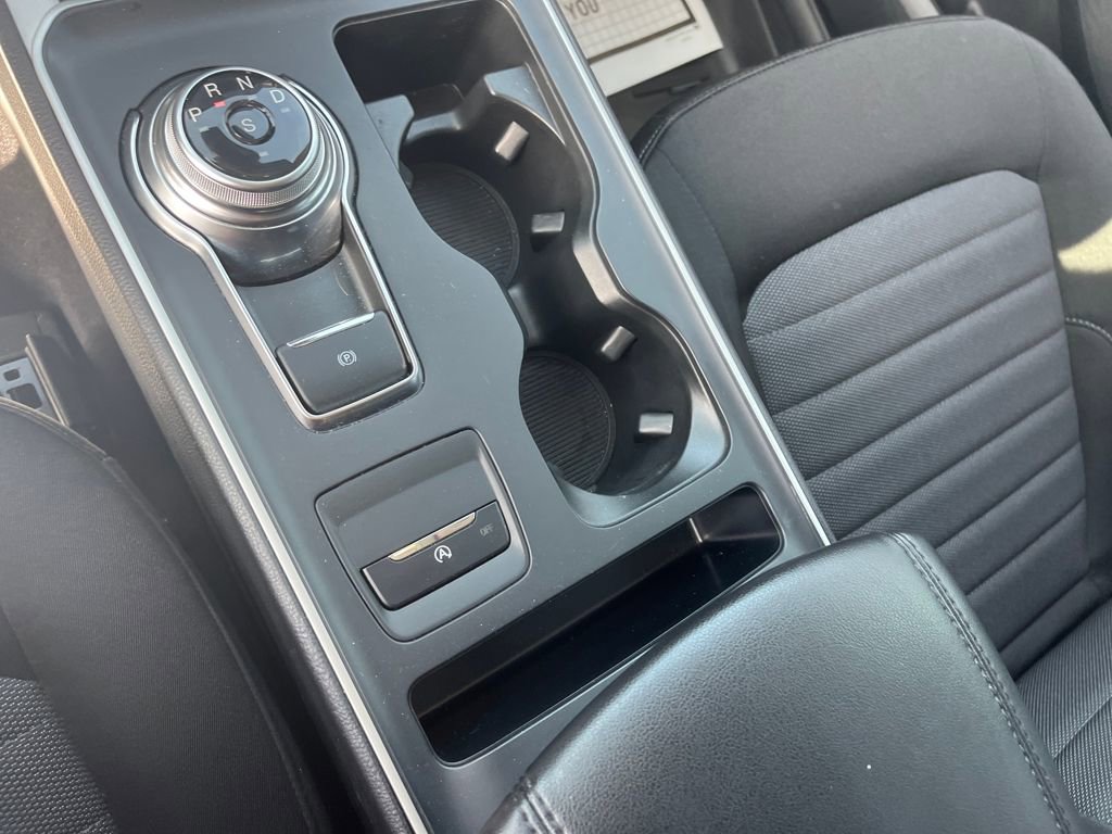 Used 2024 Ford Edge SE w/ Black Appearance Package image 16