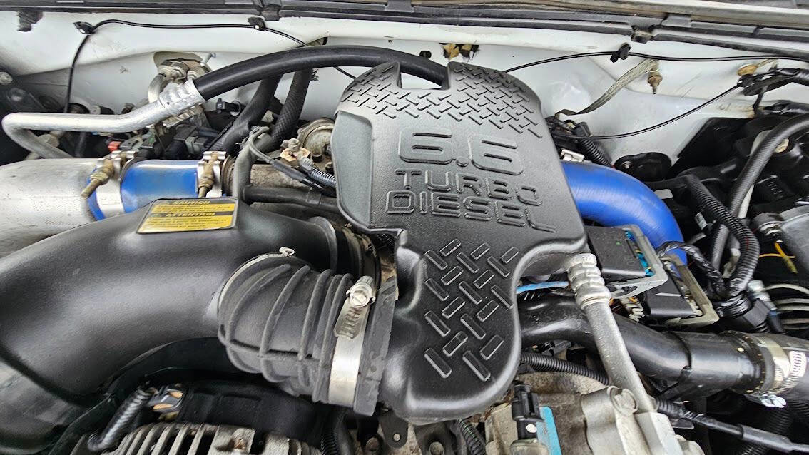 Used 2004 Chevrolet Silverado 2500 LT w/ Skid Plate Package image 39