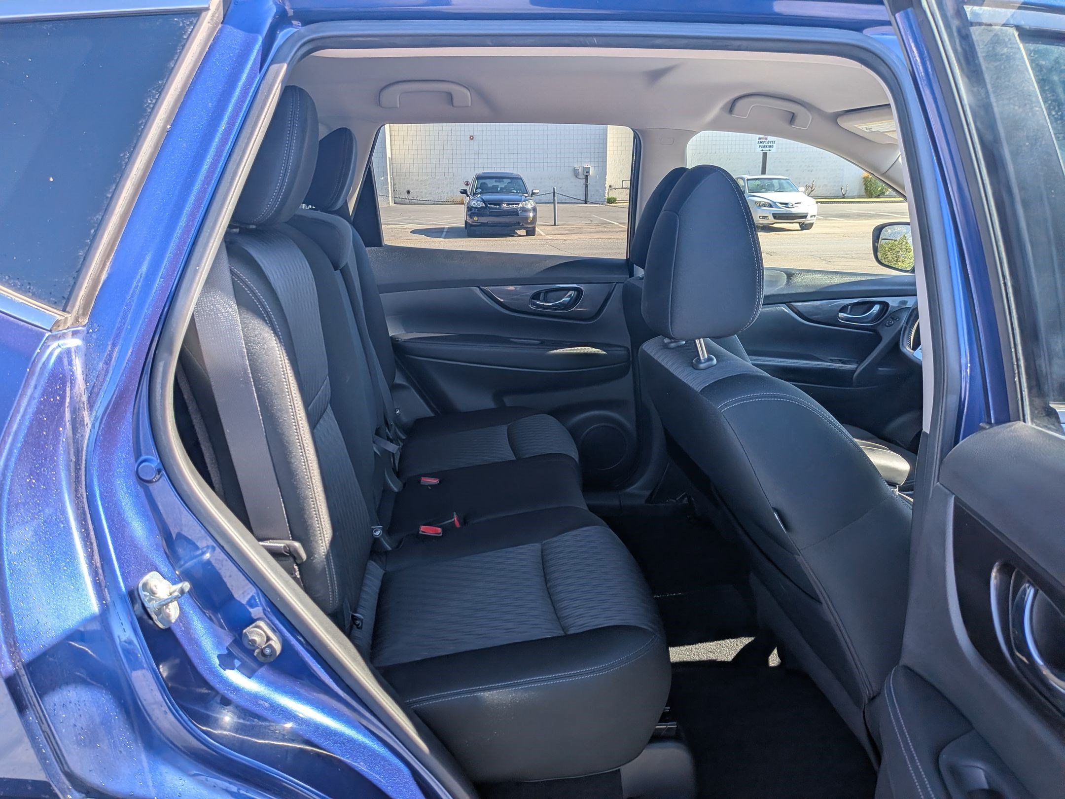 Used 2018 Nissan Rogue SV AWD/4WD image 31
