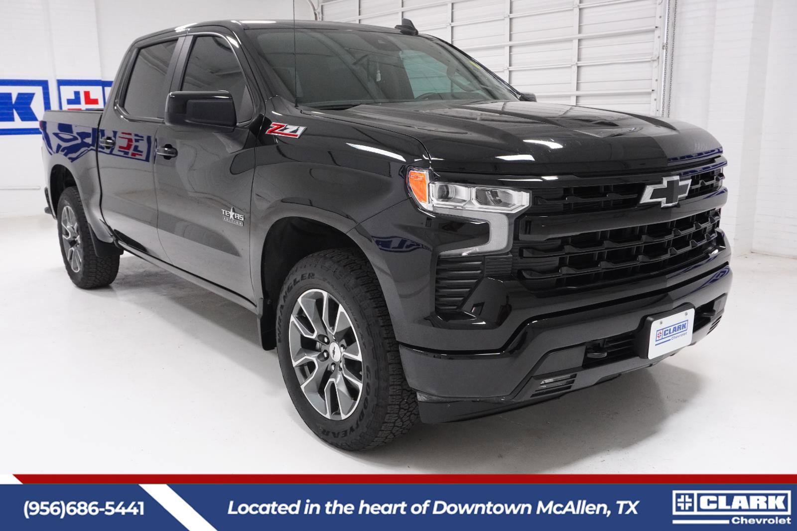 Used 2025 Chevrolet Silverado 1500 RST w/ Texas Edition Plus image 3