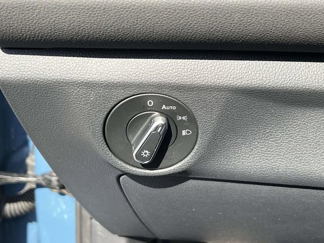 Used 2025 Volkswagen Jetta Sport FWD image 20