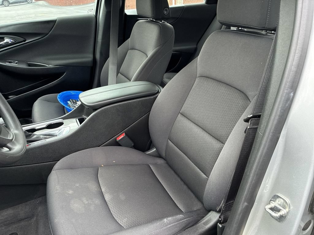 Used 2021 Chevrolet Malibu LT FWD image 11