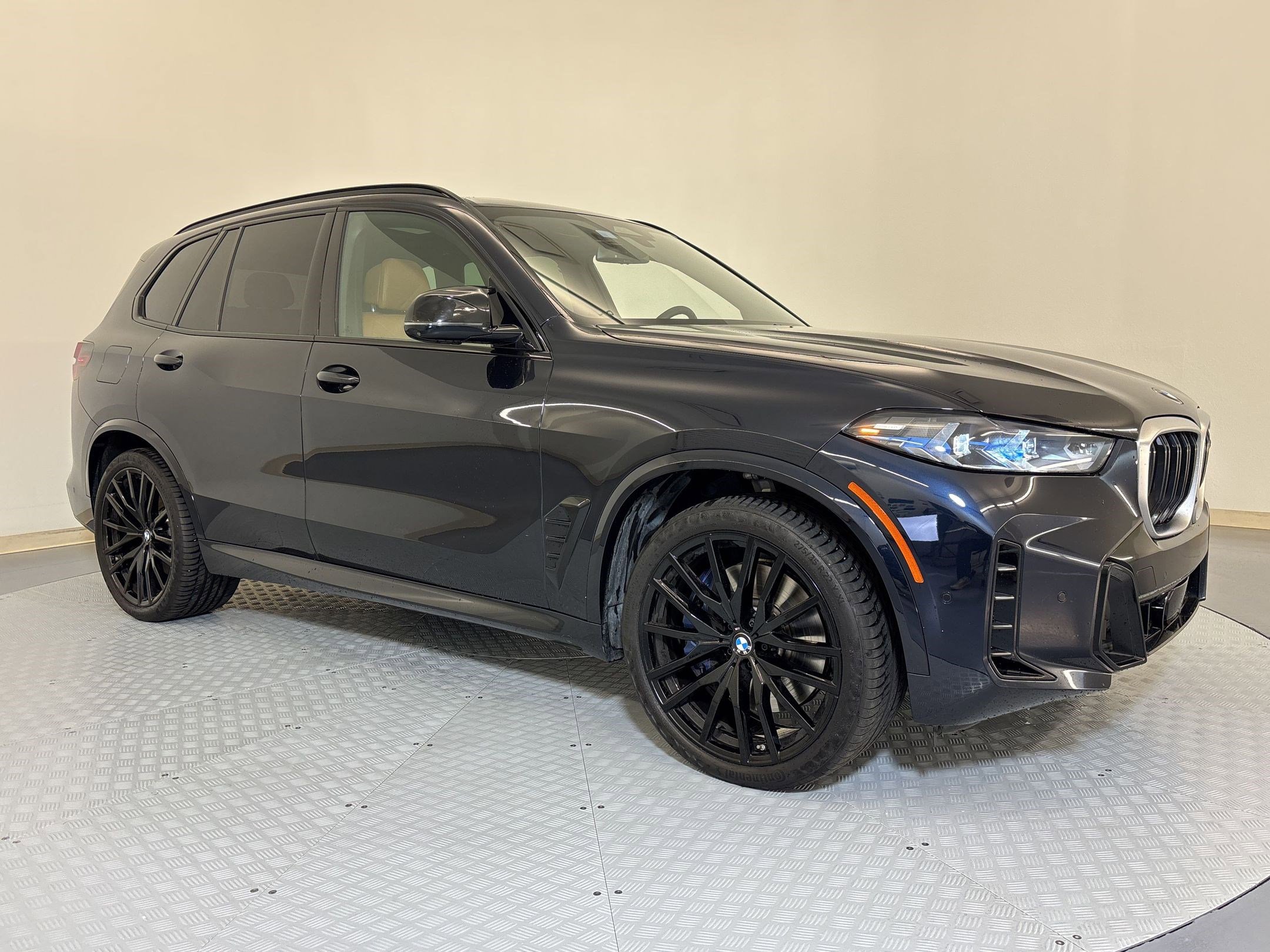 Certified 2024 BMW X5 M60i w/ Parking Assistance Package image 7