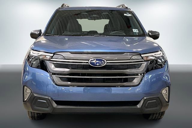 Used 2025 Subaru Forester Premium image 2