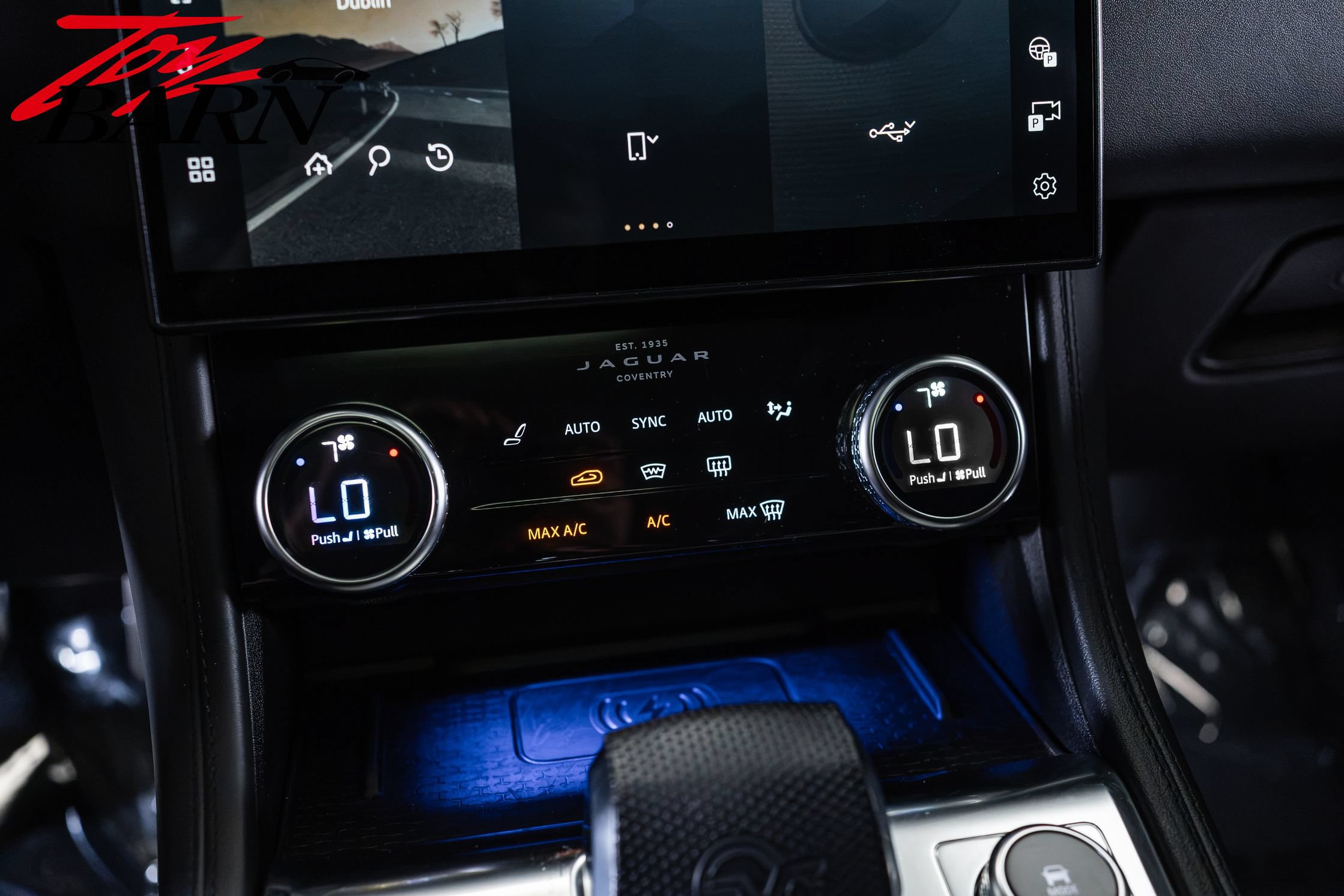 Used 2021 Jaguar F-PACE SVR AWD/4WD image 40