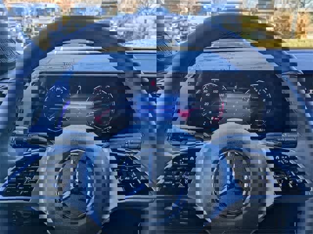 Used 2025 Mercedes-Benz GLB 250 image 18