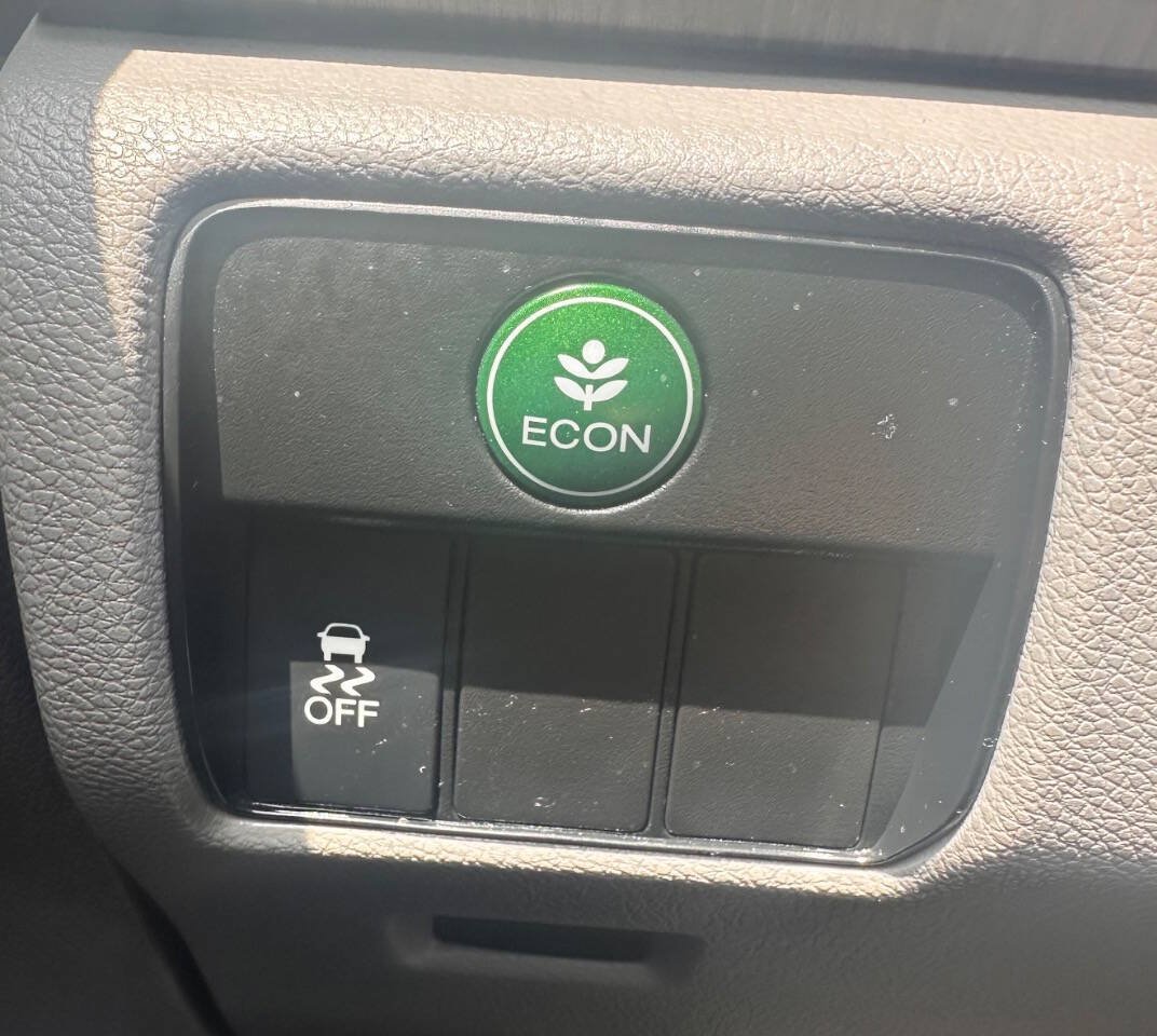 Used 2013 Honda Accord EX image 25