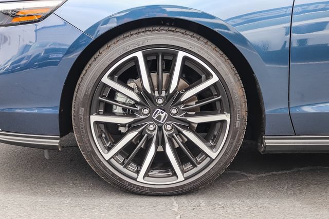 Used 2025 Honda Accord Touring image 12