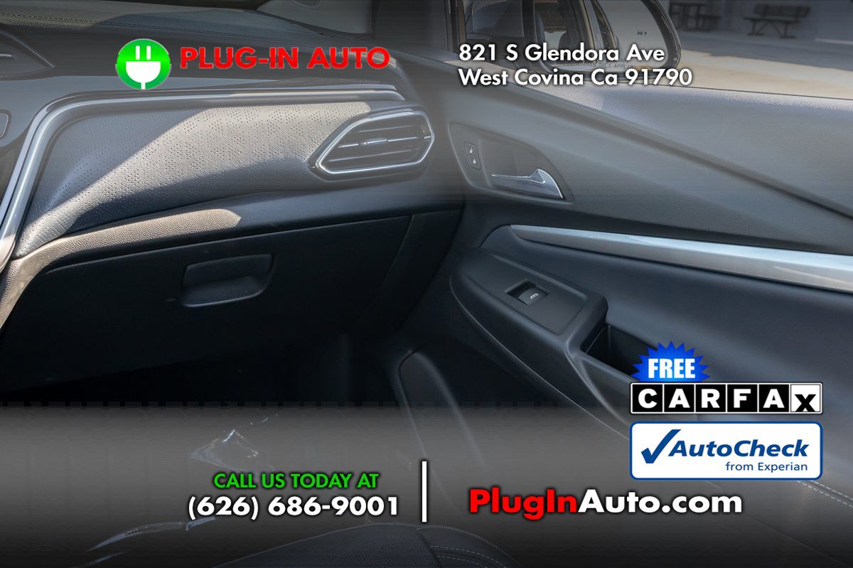 Used 2022 Chevrolet Bolt EUV Premier w/ Sun & Sound Package image 18
