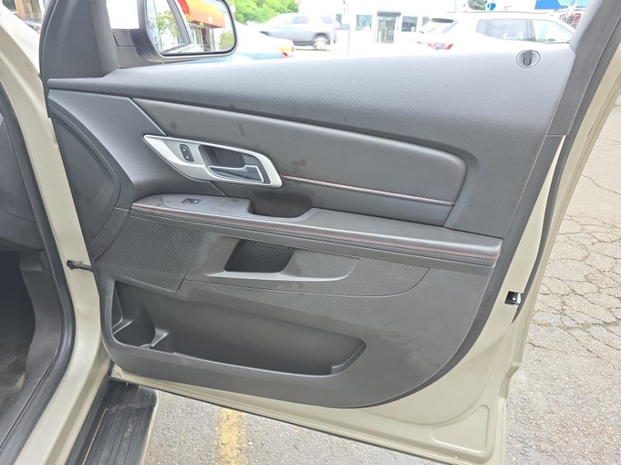 Used 2015 GMC Terrain SLE AWD/4WD image 11