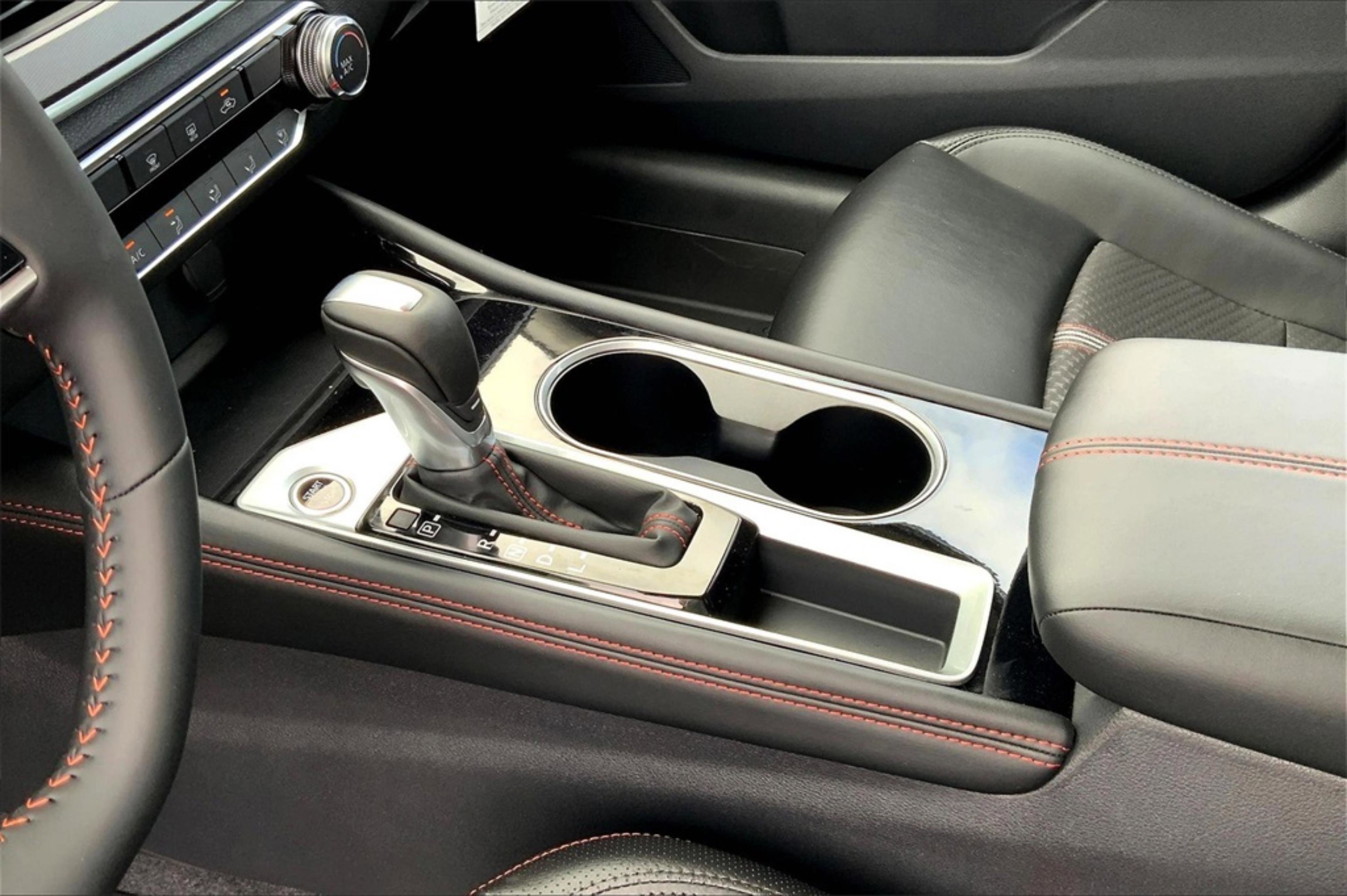 New 2025 Nissan Altima 2.5 SR image 9