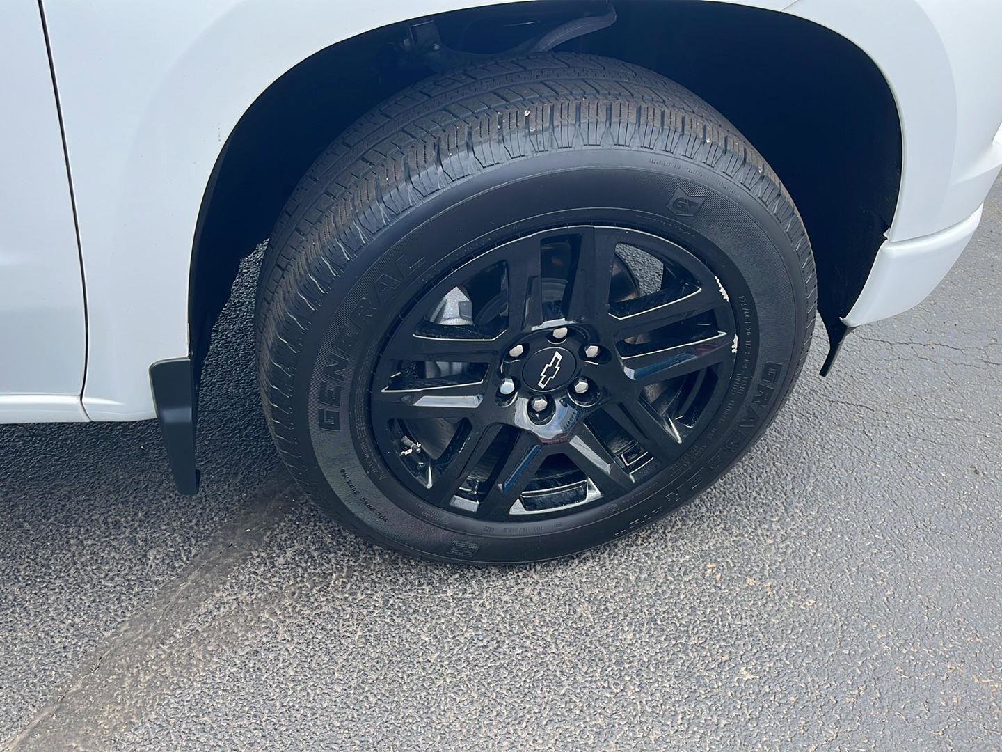 Used 2023 Chevrolet Silverado 1500 Custom w/ LPO, Dark Essentials Package image 30