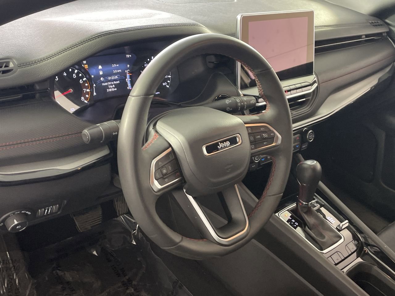 Used 2025 Jeep Compass Trailhawk AWD/4WD image 11