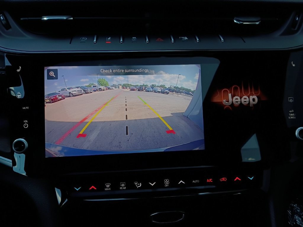 New 2027 Jeep Grand Cherokee L Limited w/ Limited Altitude Package AWD/4WD image 9