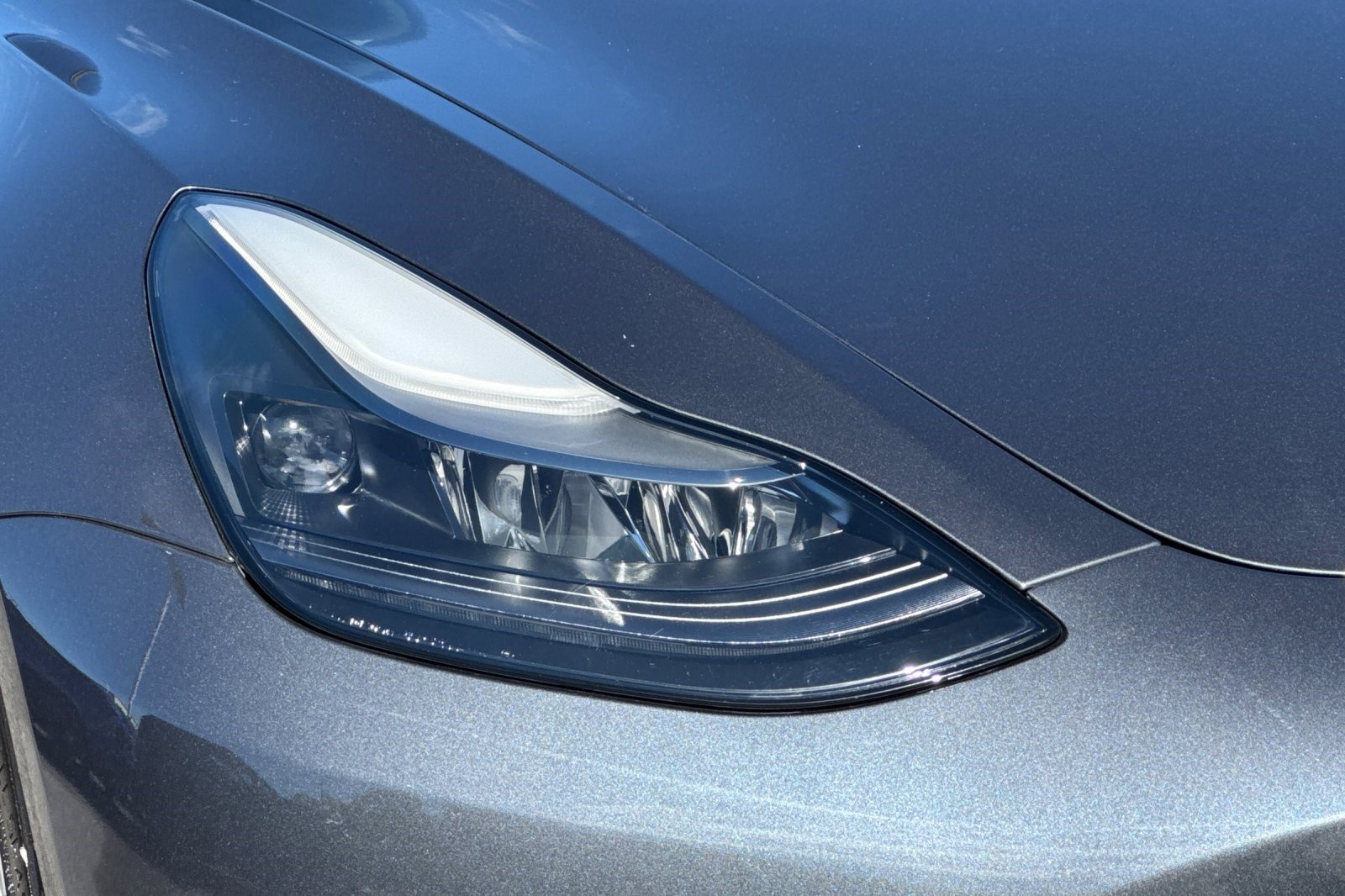 Used 2023 Tesla Model 3 Standard Range image 10