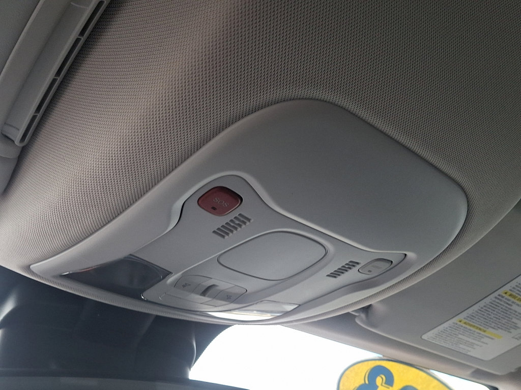 Certified 2023 Jeep Renegade Latitude image 32