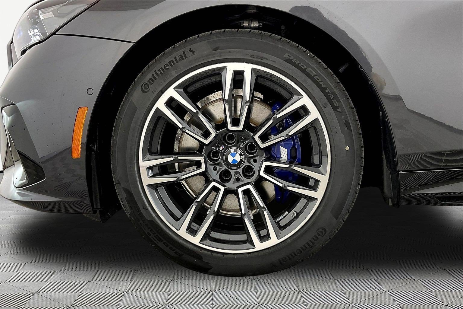 New 2026 BMW 530i xDrive AWD/4WD image 15