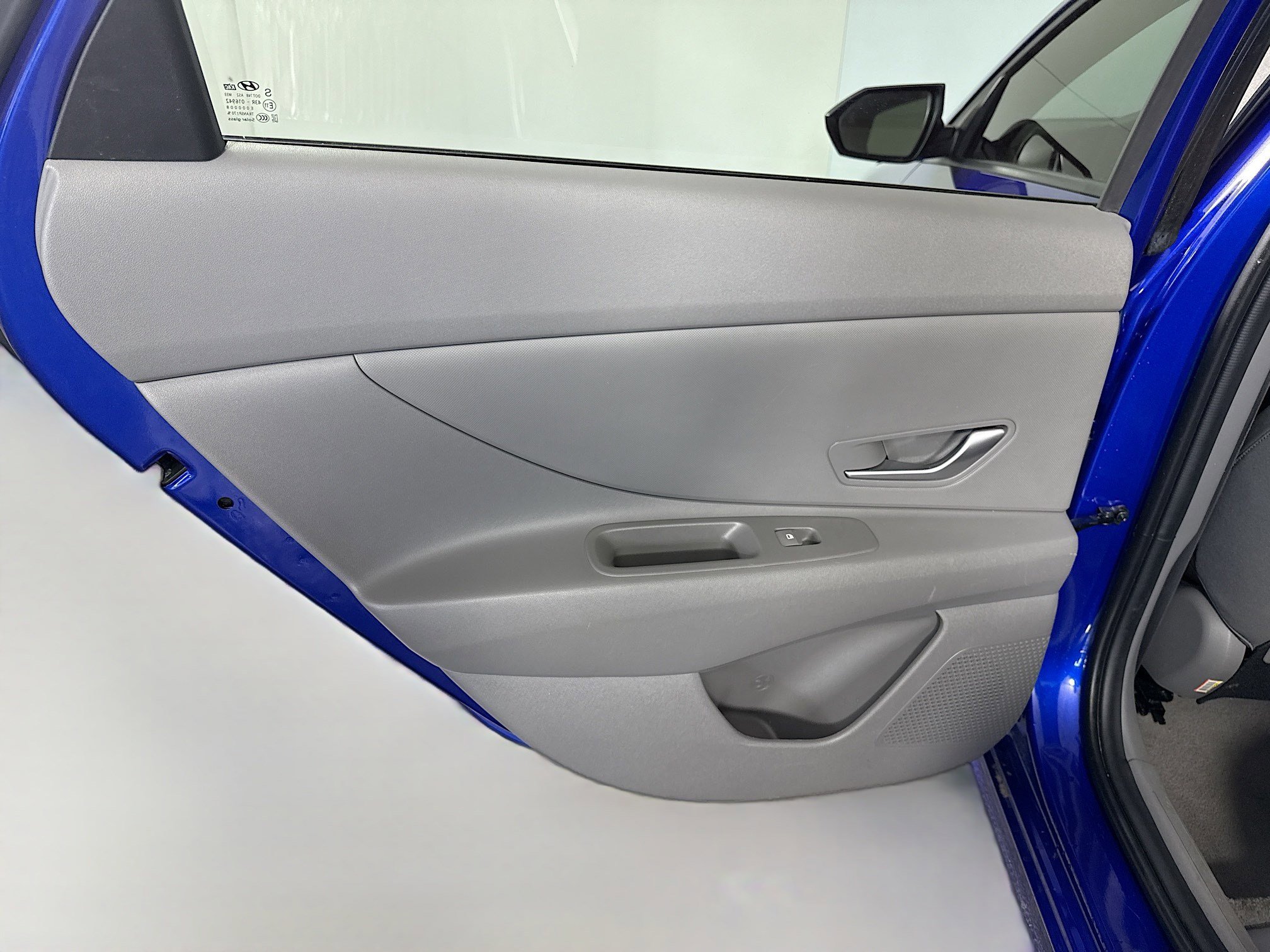 Used 2024 Hyundai Elantra SE image 25