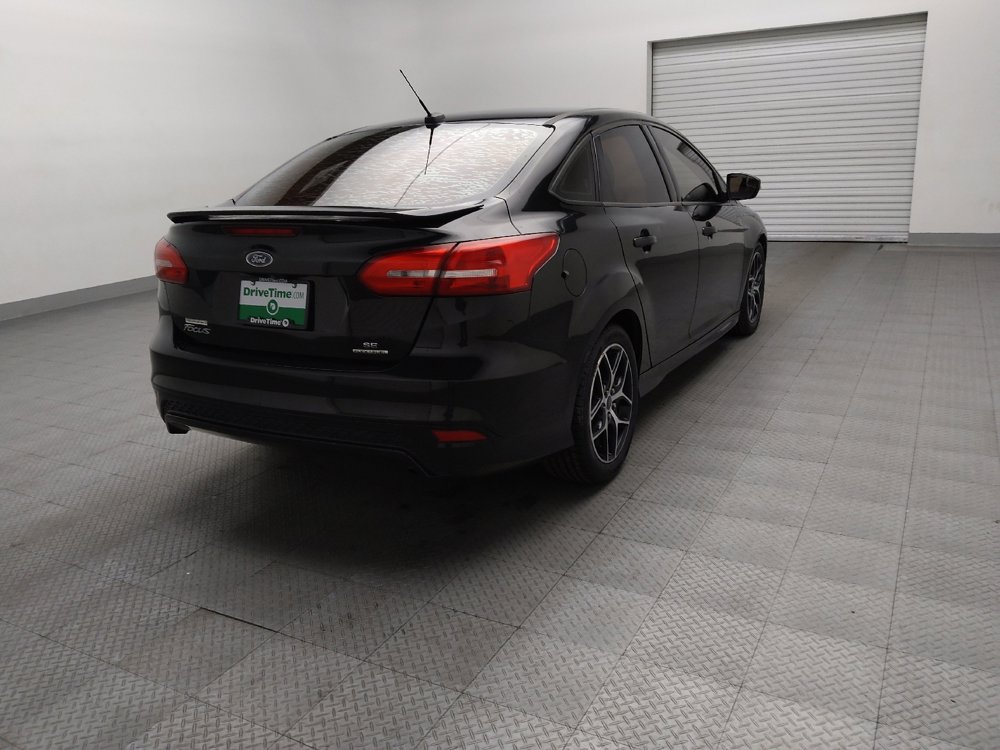 Used 2015 Ford Focus SE w/ SE Sport Package image 9