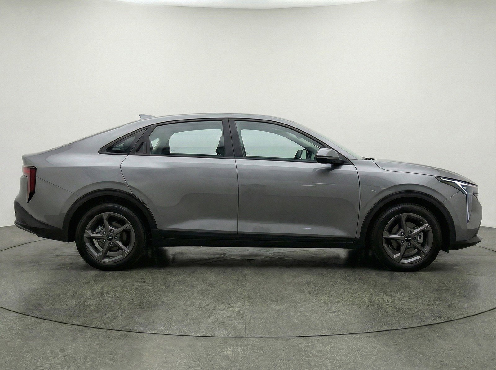Used 2025 Kia K4 LXS image 11
