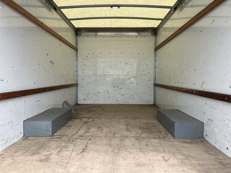 Used 2021 GMC Savana 3500 w/ Power Convenience Package RWD image 15