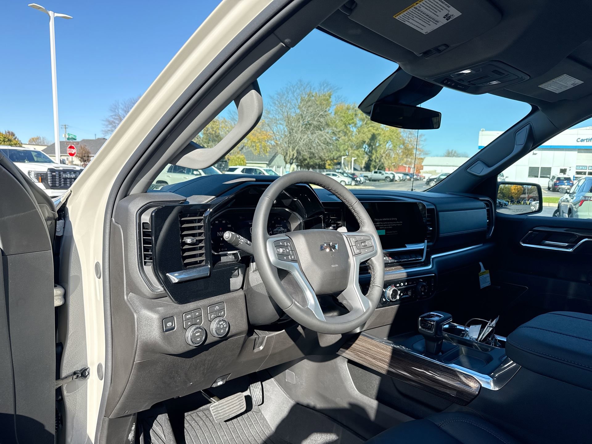 New 2026 Chevrolet Silverado 1500 RST w/ Convenience Package II AWD/4WD image 44