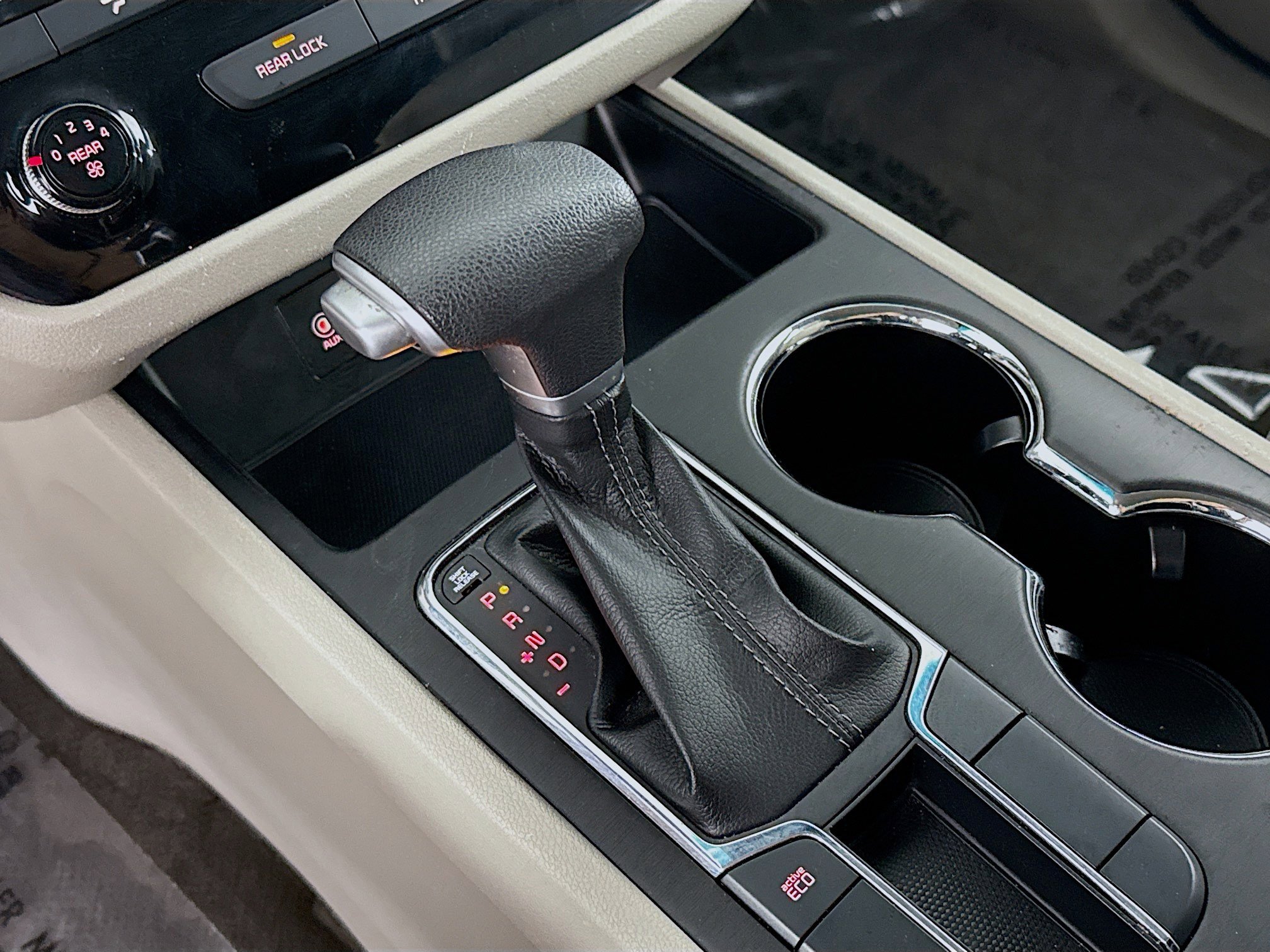 Used 2019 Kia Sedona LX image 20