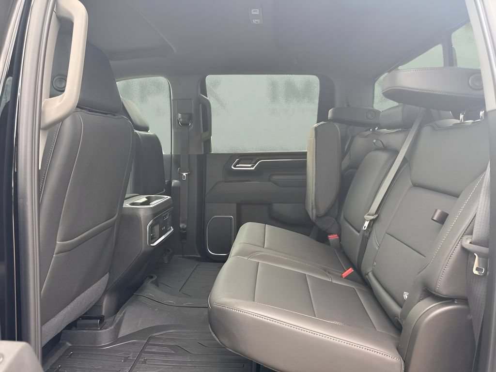 Used 2026 GMC Sierra 2500 SLT w/ SLT Premium Package AWD/4WD image 12