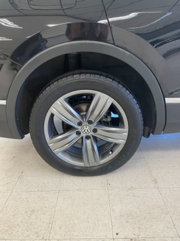 Used 2020 Volkswagen Tiguan SEL FWD image 26