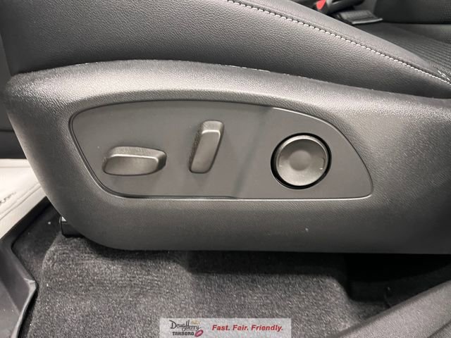 New 2026 Chevrolet Traverse LT w/ Sun and Wheel Package FWD image 26