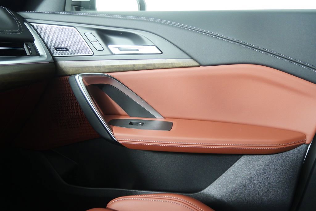 Used 2026 BMW X1 xDrive28i w/ Technology Package image 25