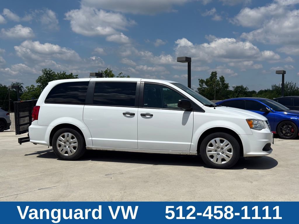 Used 2019 Dodge Grand Caravan SE FWD image 6