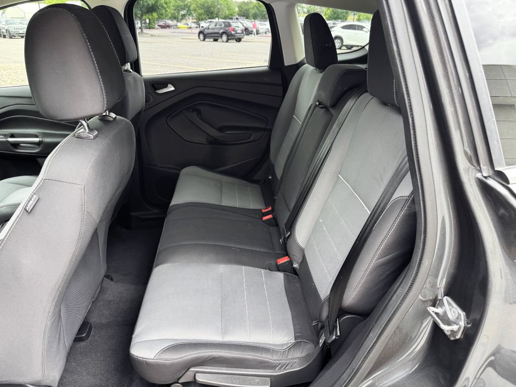 Used 2015 Ford Escape SE w/ Equipment Group 201A AWD/4WD image 25