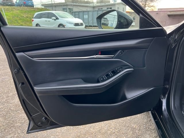 Used 2024 MAZDA MAZDA3 s image 17