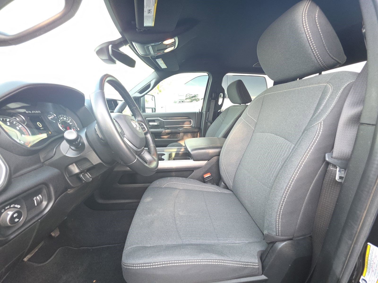 Used 2024 RAM 3500 Big Horn w/ Sport Appearance Package AWD/4WD image 14