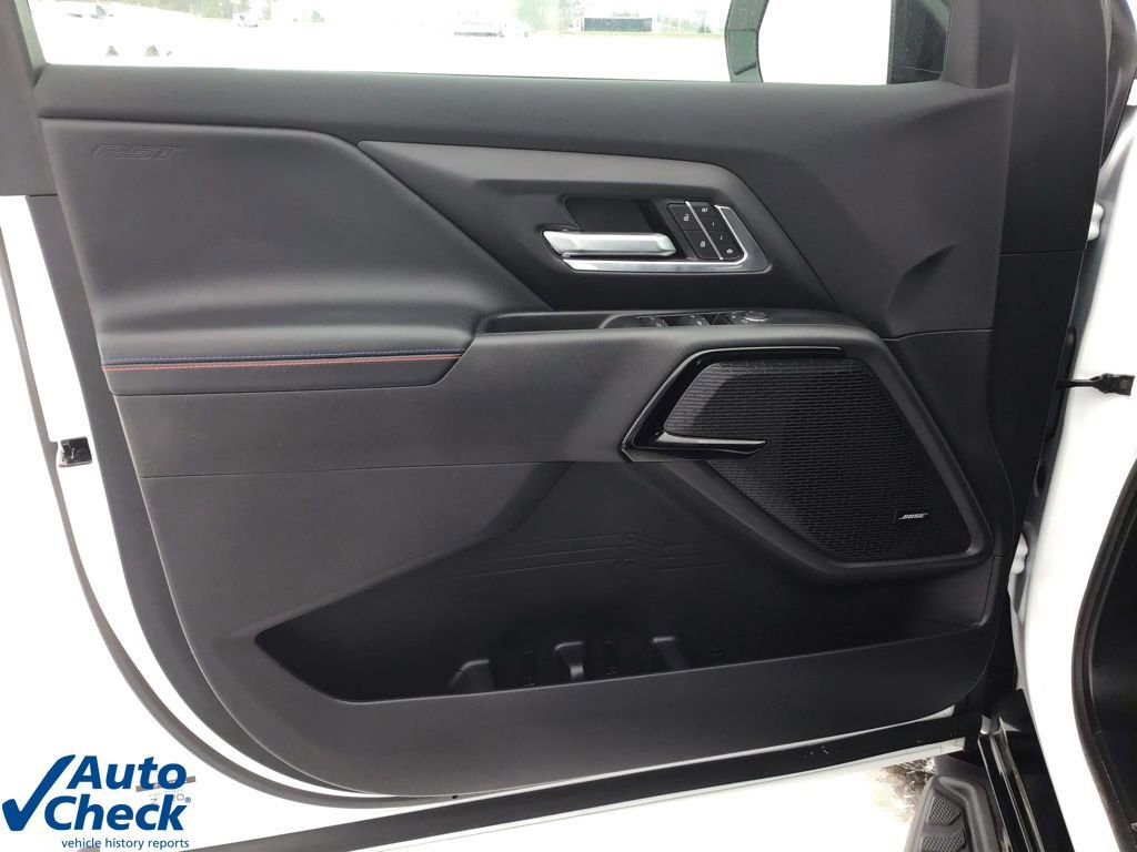 Used 2025 Chevrolet Silverado EV RST image 27