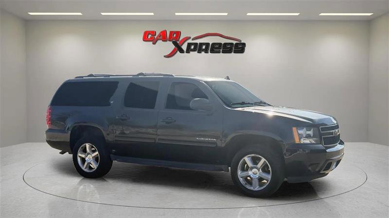Used 2012 Chevrolet Suburban LT w/ Luxury Package image 7