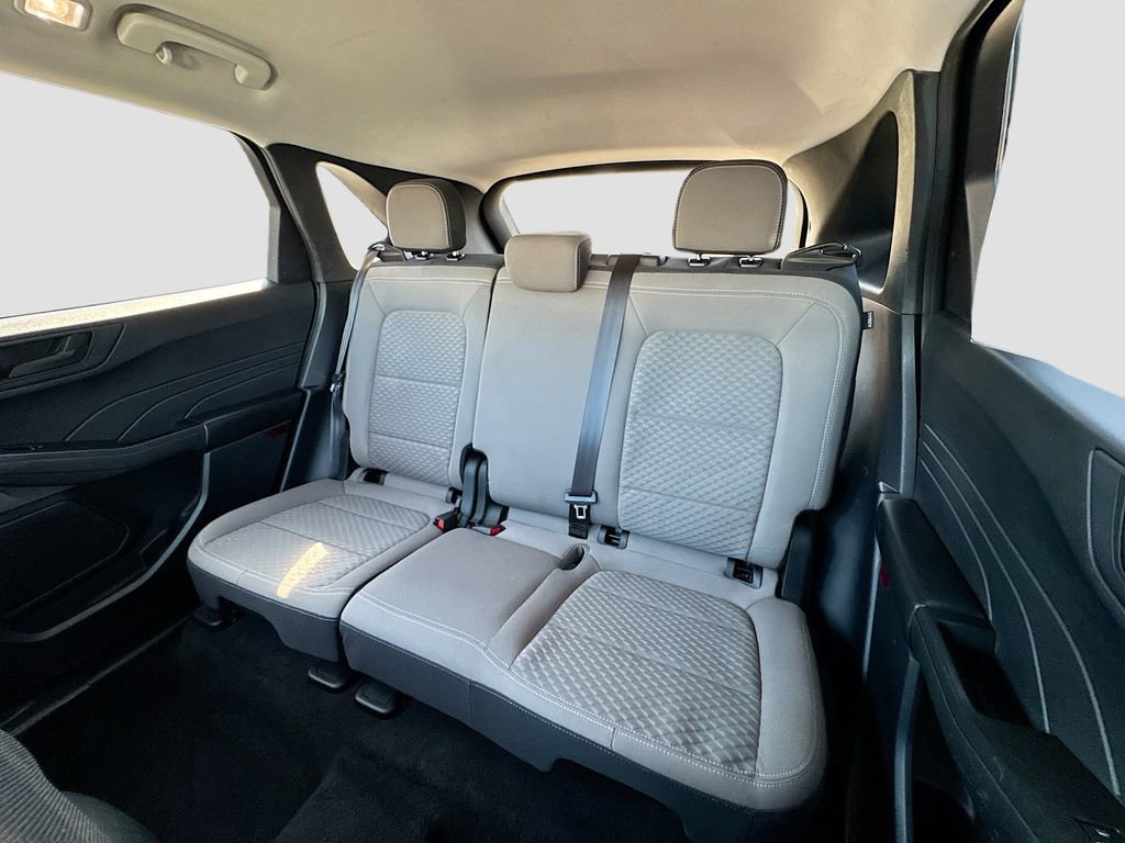 Used 2022 Ford Escape SE image 13