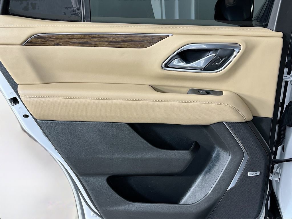 Used 2021 Chevrolet Tahoe Premier w/ Premium Package image 32