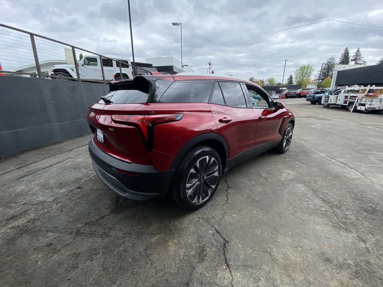 Used 2024 Chevrolet Blazer EV LT AWD/4WD image 6