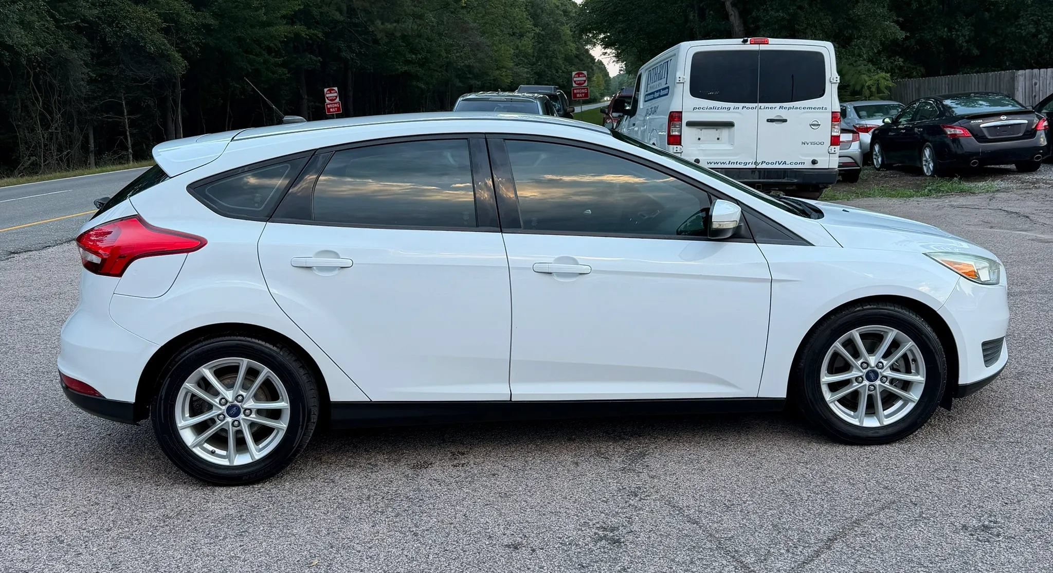 Used 2015 Ford Focus SE FWD image 7