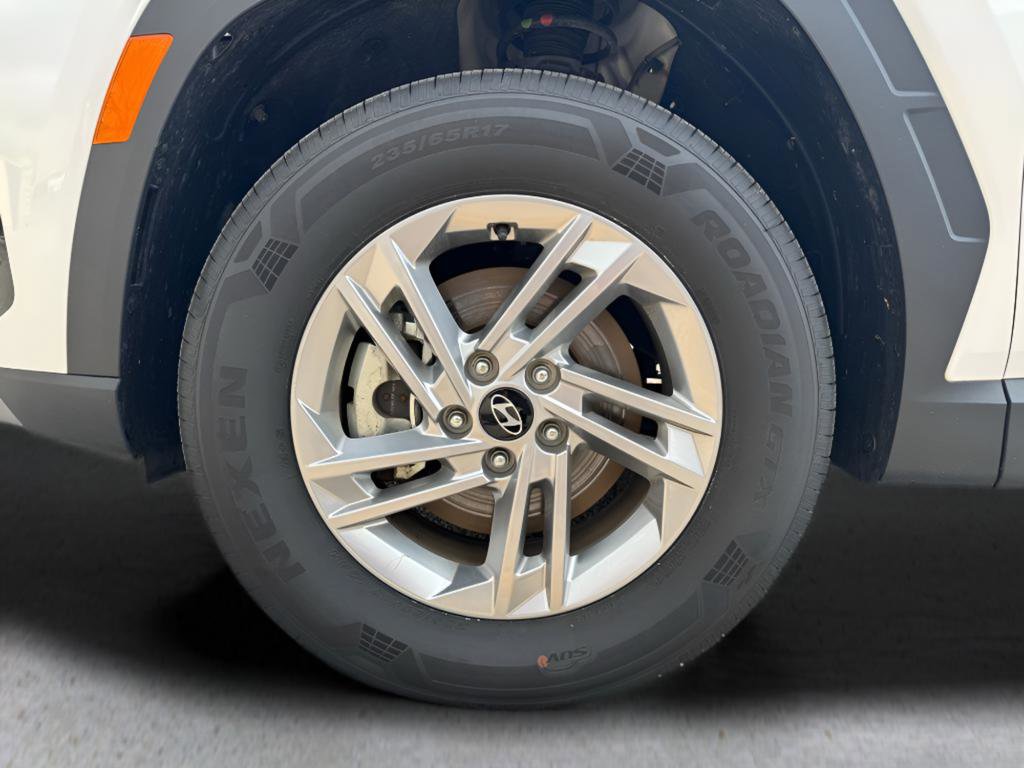 Certified 2025 Hyundai Tucson SE image 13
