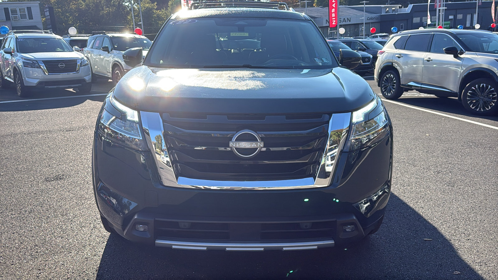 Certified 2022 Nissan Pathfinder Platinum w/ Cargo Package AWD/4WD image 2