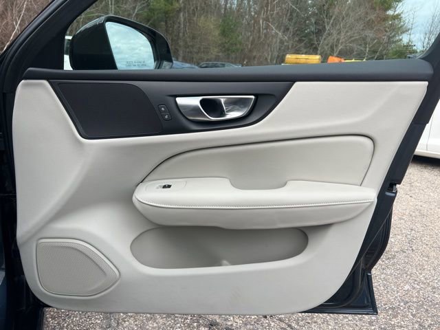 Certified 2024 Volvo S60 B5 Plus AWD/4WD image 17