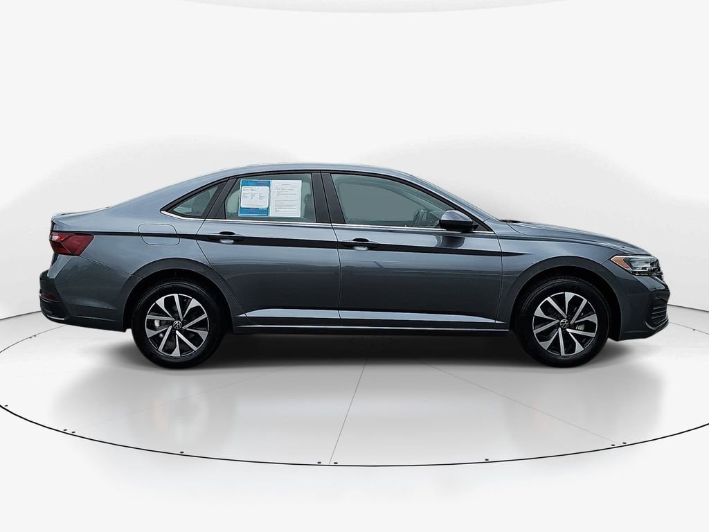 Used 2024 Volkswagen Jetta S FWD image 4
