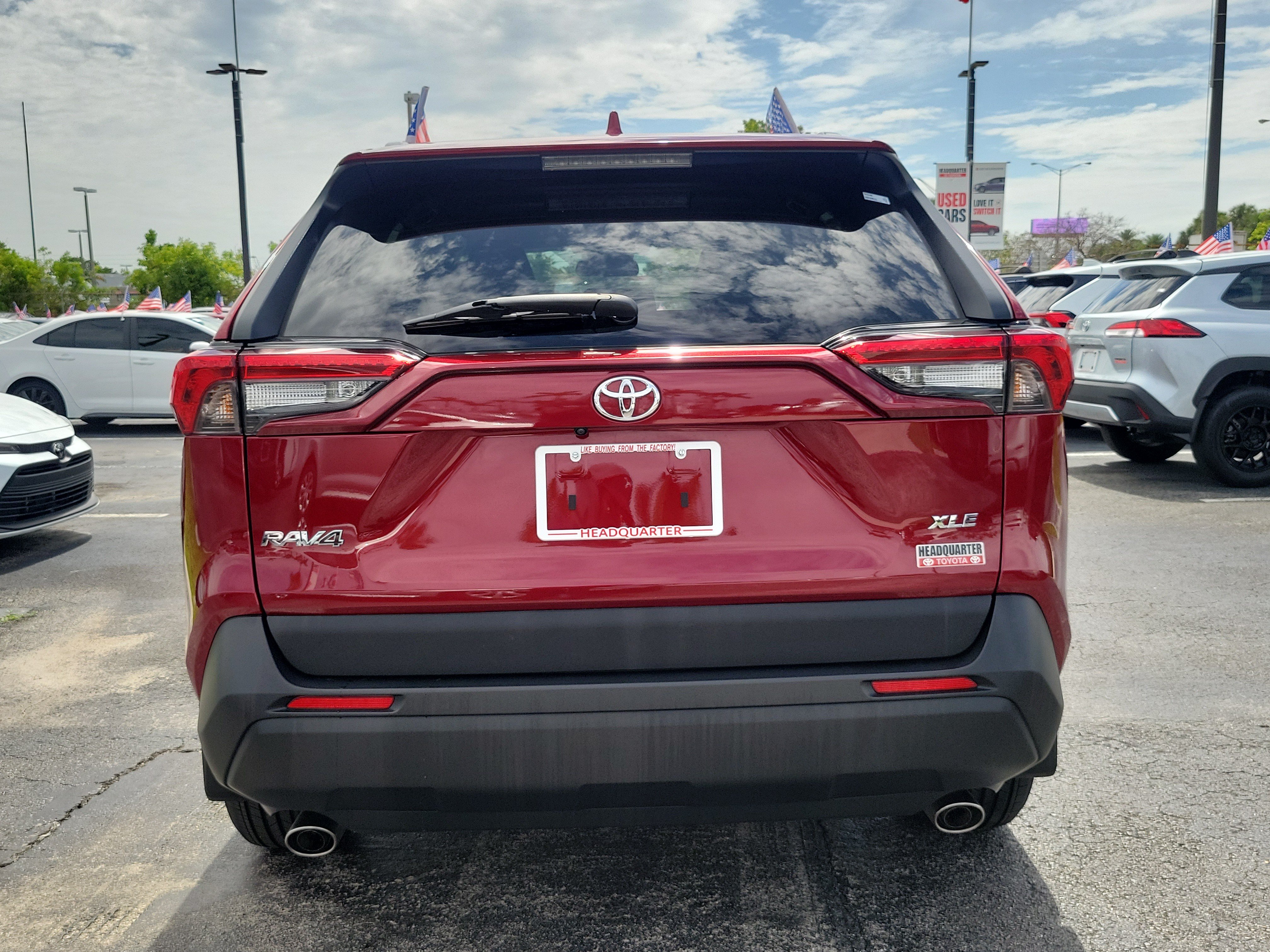Used 2025 Toyota RAV4 XLE w/ Convenience Package FWD image 10