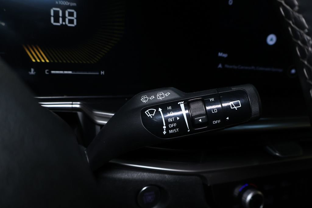 Used 2024 Kia Sorento S image 22