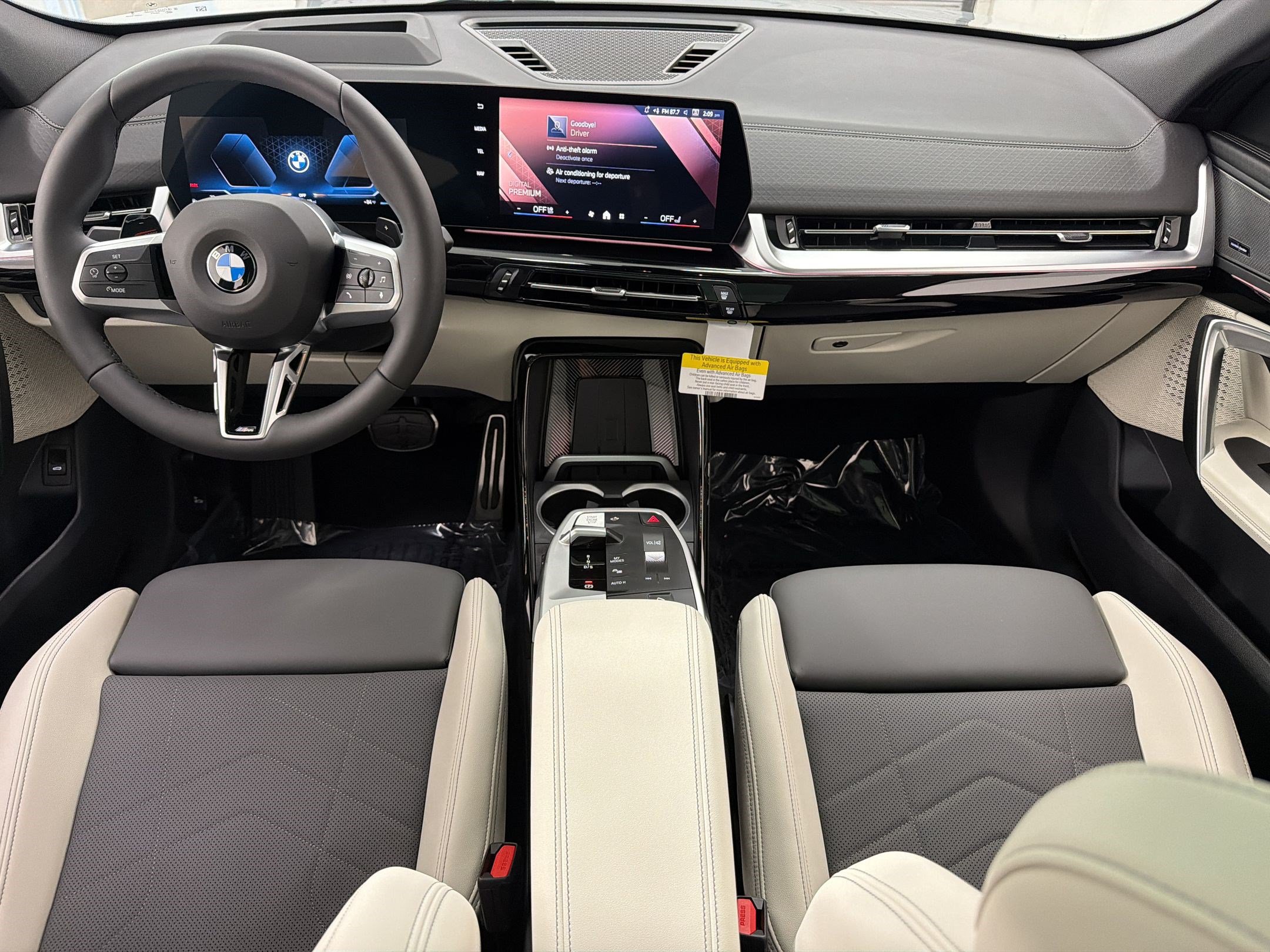 New 2026 BMW X2 xDrive28i w/ Technology Package AWD/4WD image 15