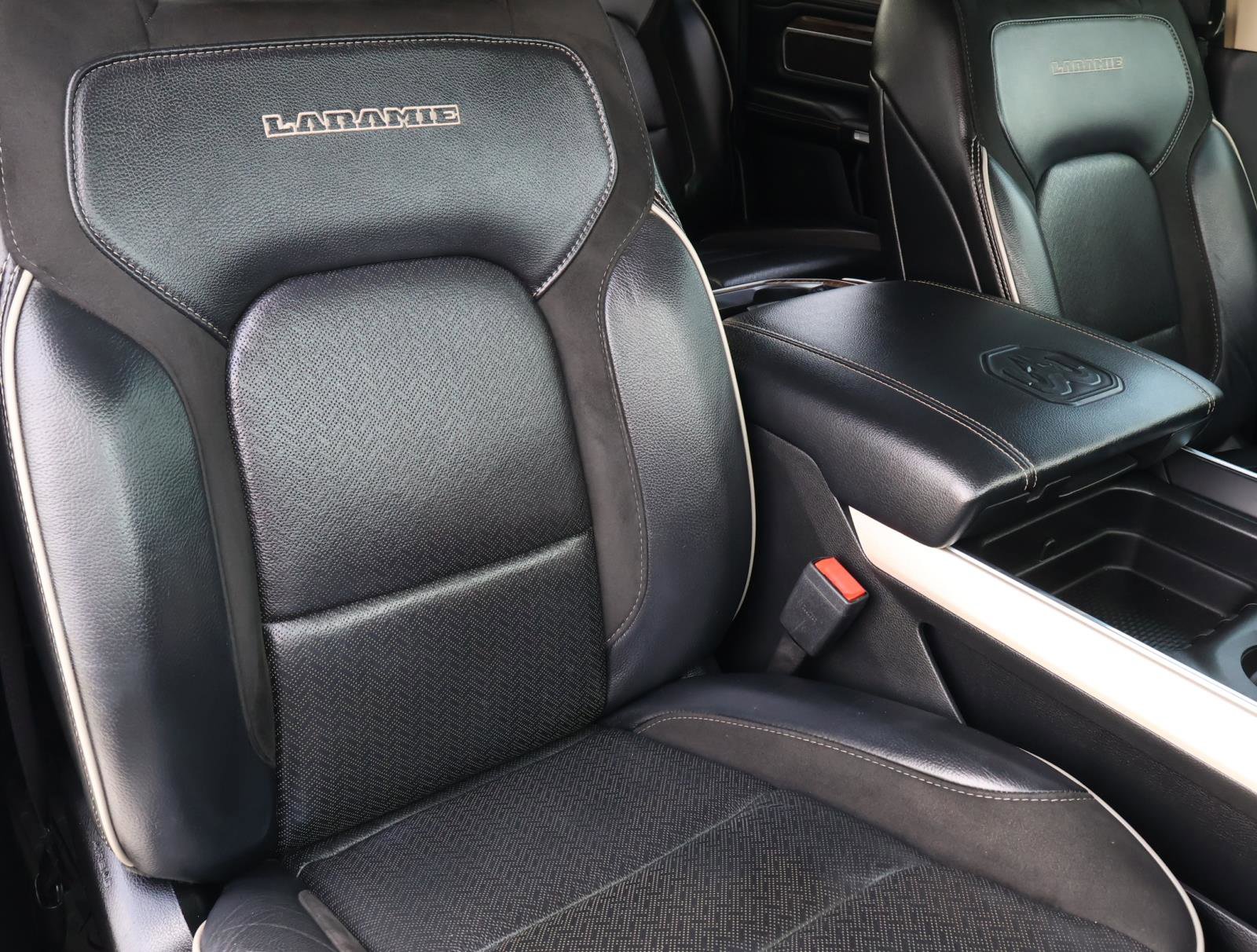 Used 2019 RAM 1500 Laramie RWD image 18