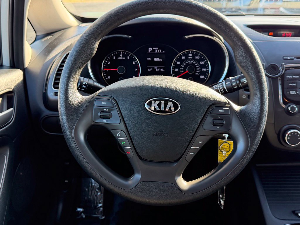 Used 2017 Kia Forte LX FWD image 22